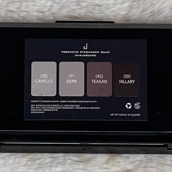 Doucce Freematic Eyeshadow Quad in Chalkboard - New without box - Picture 3 of 3